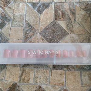 Static Nails in Peony